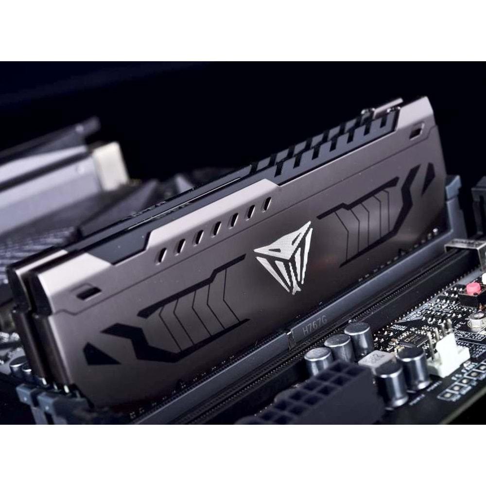 Patriot 16GB 16GBx1 3200MHz DDR4 Single Viper Siyah Gaming Masaüstü RAM PVS416G320C6